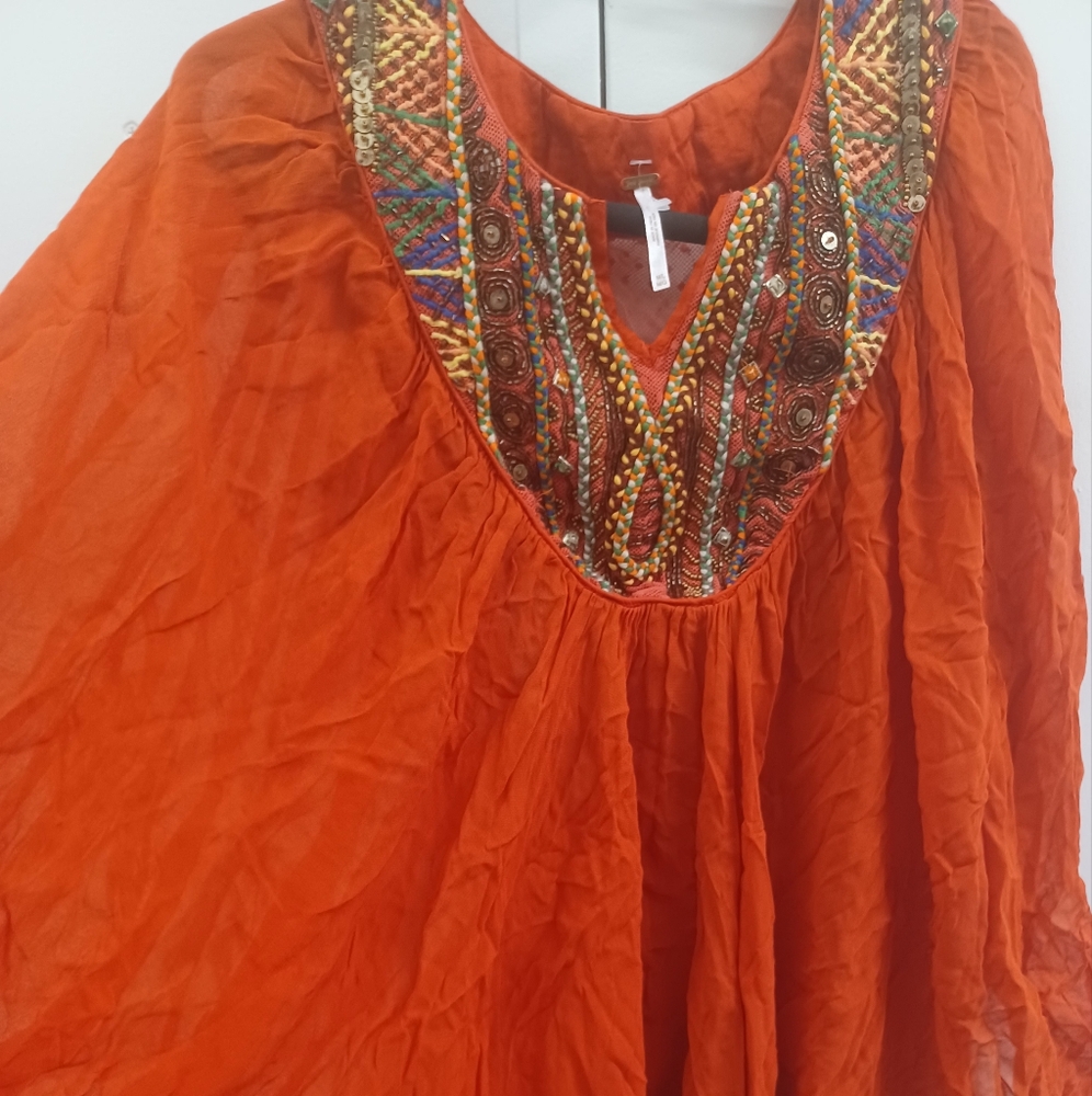 Free people embroidered embelished red women's blouse tunic SZ M/L